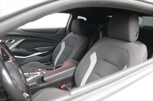 2023 Chevrolet Camaro RWD Coupe 1LT