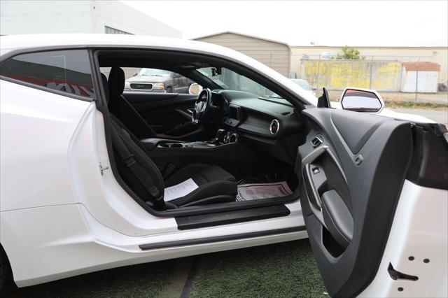 2023 Chevrolet Camaro RWD Coupe 1LT