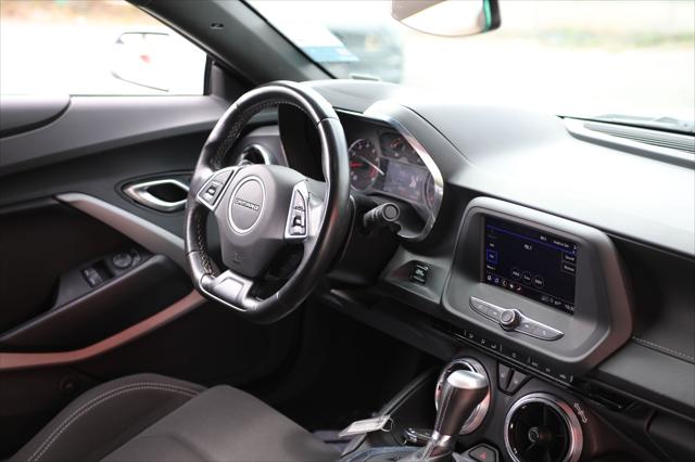 2023 Chevrolet Camaro RWD Coupe 1LT