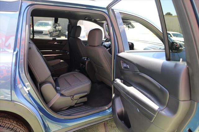 2025 Chevrolet Traverse FWD LT