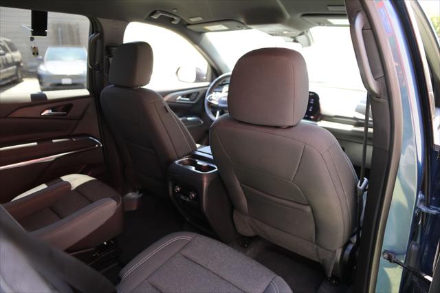 2025 Chevrolet Traverse FWD LT