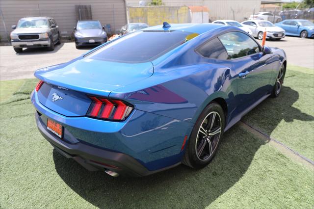2024 Ford Mustang EcoBoost Fastback