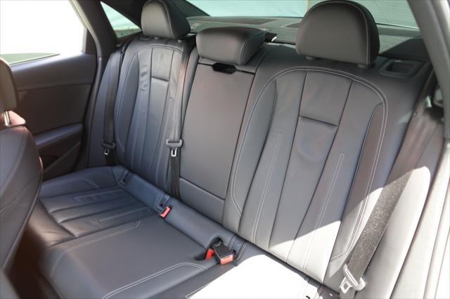 2023 Audi A4 Premium Plus 45 TFSI S line quattro S tronic