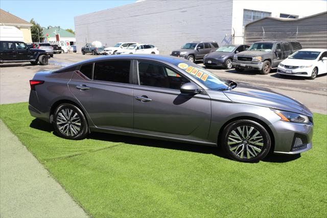 2023 Nissan Altima SV FWD
