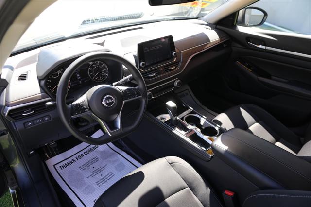 2023 Nissan Altima SV FWD