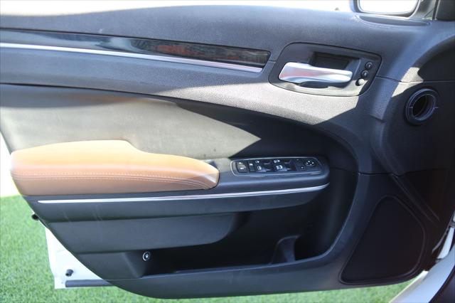 2018 Chrysler 300 Limited