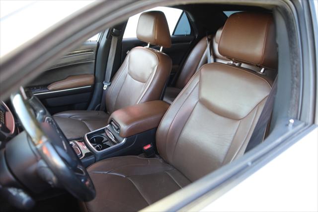 2018 Chrysler 300 Limited