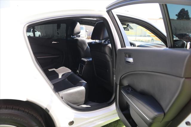 2022 Dodge Charger SXT RWD