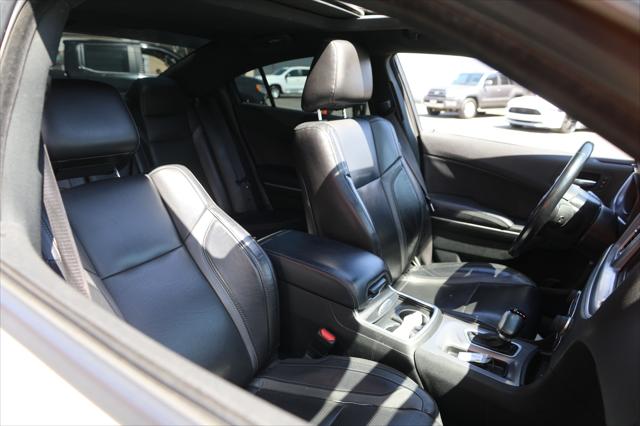 2022 Dodge Charger SXT RWD