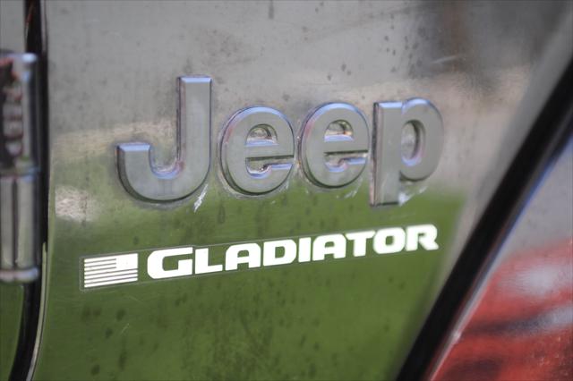 2023 Jeep Gladiator Sport