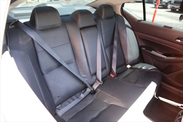2023 Nissan Altima SL FWD
