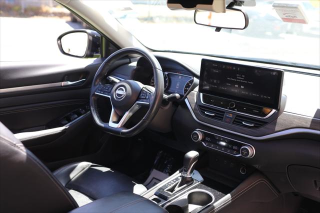 2023 Nissan Altima SL FWD