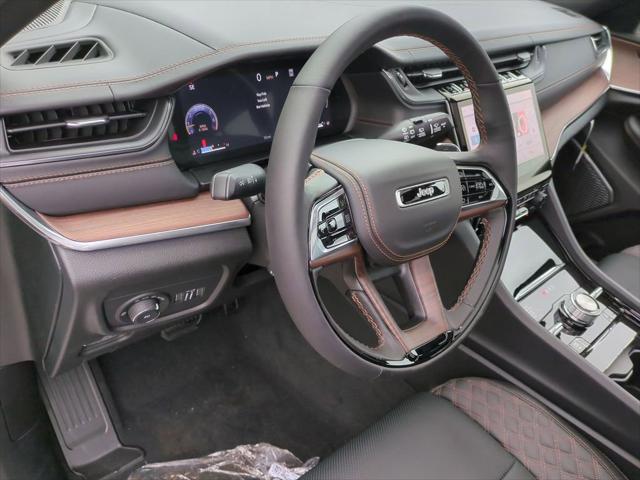 2025 Jeep Grand Cherokee GRAND CHEROKEE L SUMMIT 4X4