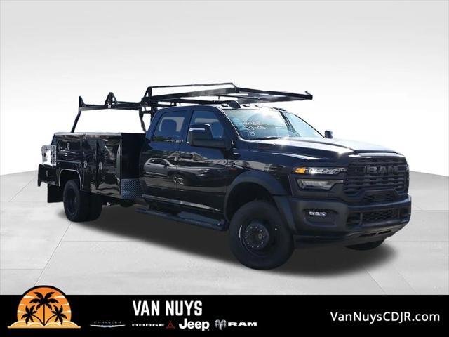 2026 RAM 5500 Chassis RAM 5500 TRADESMAN CHASSIS CREW CAB 4X4 84 CA