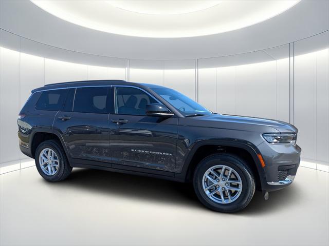 2025 Jeep Grand Cherokee GRAND CHEROKEE L LAREDO X 4X2