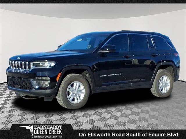 2025 Jeep Grand Cherokee GRAND CHEROKEE LAREDO 4X2