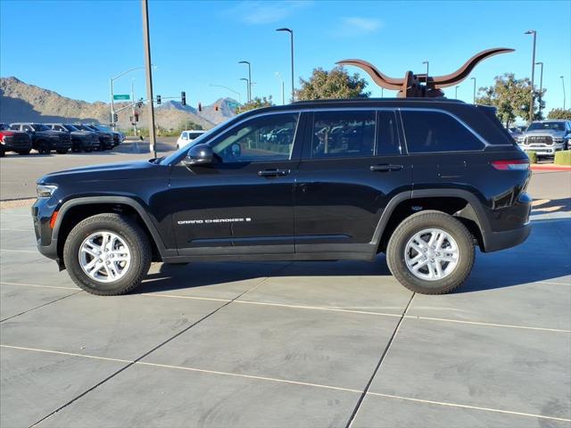 2025 Jeep Grand Cherokee GRAND CHEROKEE LAREDO 4X2