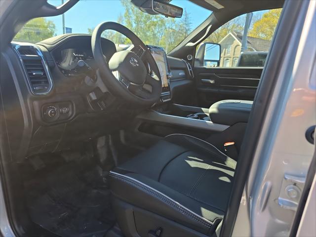 2026 RAM Ram 5500 Chassis Cab RAM 5500 BIG HORN CHASSIS CREW CAB 4X4 60 CA