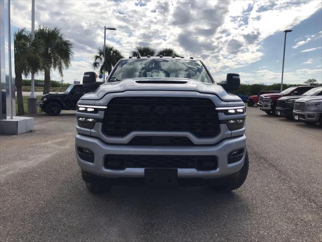 2026 RAM Ram 3500 RAM 3500 LIMITED CREW CAB 4X4 64 BOX