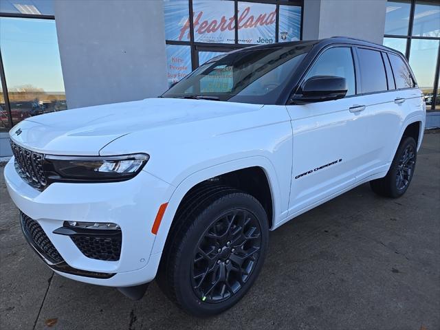 2025 Jeep Grand Cherokee GRAND CHEROKEE SUMMIT RESERVE 4X4