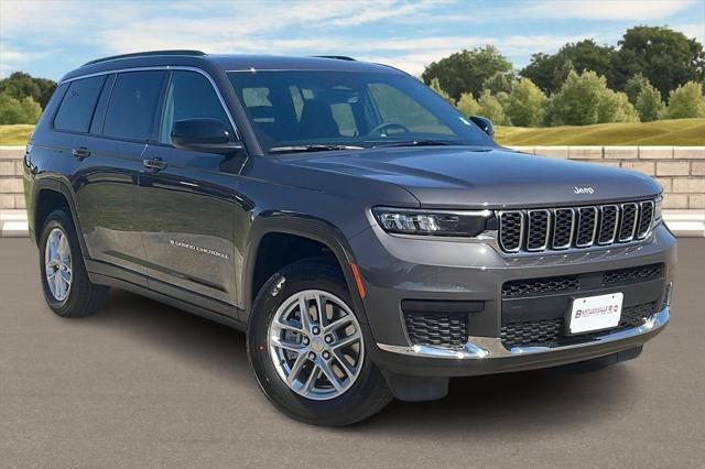 2025 Jeep Grand Cherokee GRAND CHEROKEE L LAREDO X 4X4