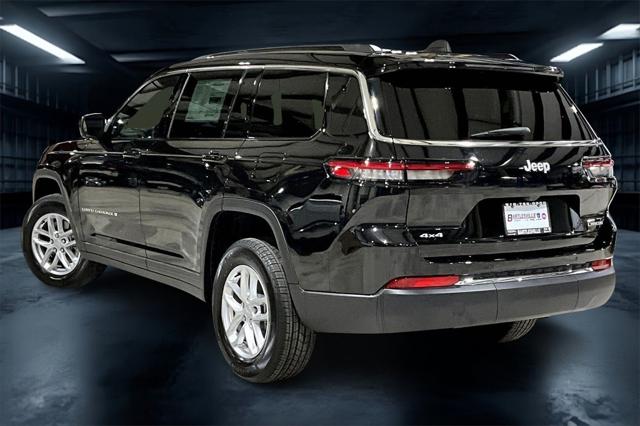 2025 Jeep Grand Cherokee GRAND CHEROKEE L LAREDO X 4X4