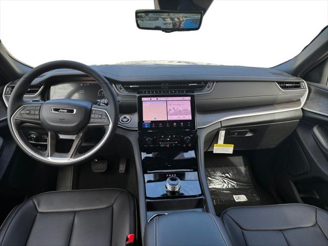 2025 Jeep Grand Cherokee Limited 4x2