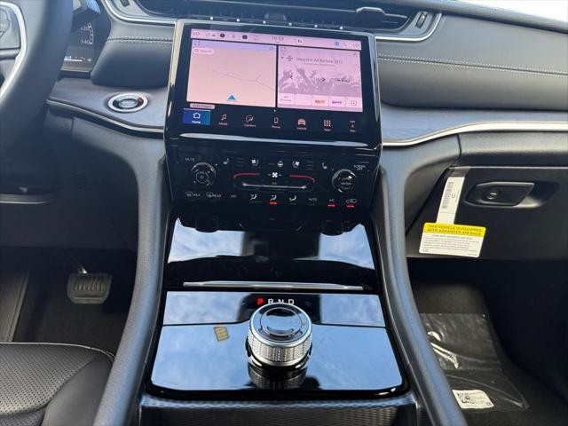 2025 Jeep Grand Cherokee Limited 4x2