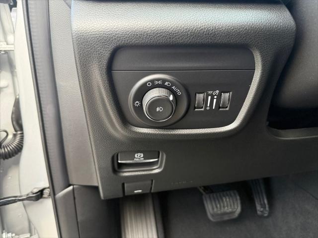 2025 Jeep Grand Cherokee Limited 4x2