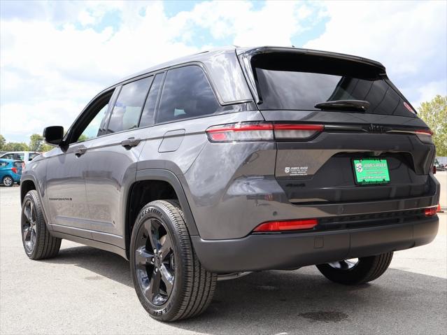 2025 Jeep Grand Cherokee GRAND CHEROKEE ALTITUDE 4X4 2025 Jeep Grand Cherokee GRAND CHEROKEE ALTITUDE 4X4