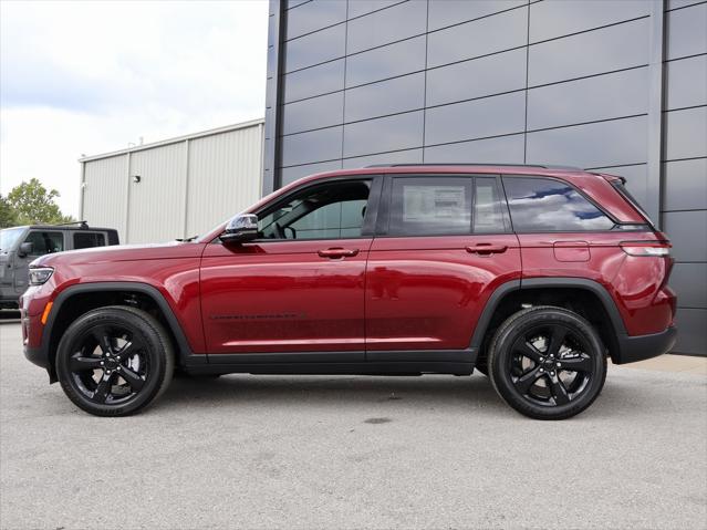 2025 Jeep Grand Cherokee GRAND CHEROKEE ALTITUDE 4X4 2025 Jeep Grand Cherokee GRAND CHEROKEE ALTITUDE 4X4