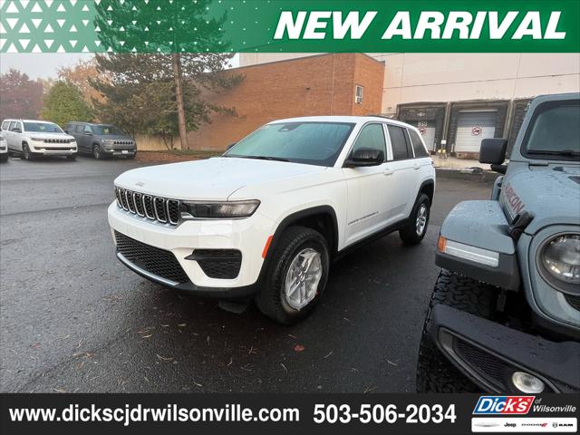 2025 Jeep Grand Cherokee GRAND CHEROKEE LAREDO 4X4