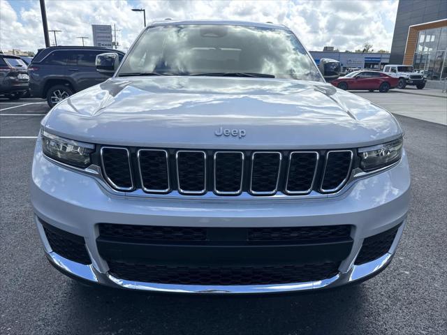 2025 Jeep Grand Cherokee GRAND CHEROKEE L LAREDO 4X2