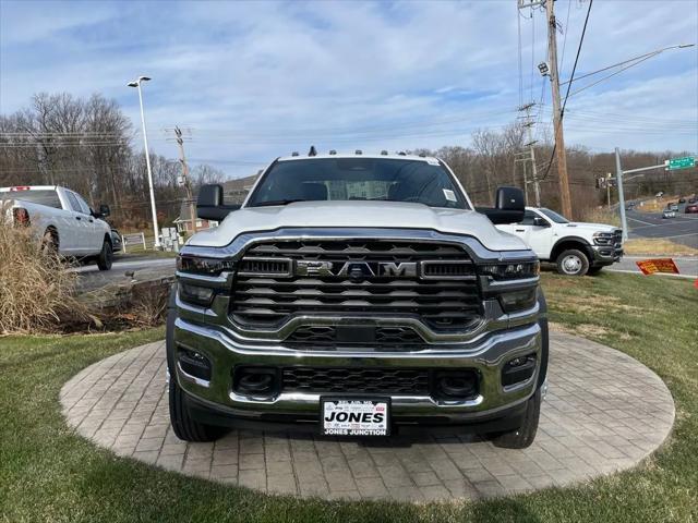 2026 RAM Ram 4500 Chassis Cab RAM 4500 TRADESMAN CHASSIS CREW CAB 4X4 84 CA 2026 RAM Ram 4500 Chassis Cab RAM 4500 TRADESMAN CHASSIS CREW CAB 4X4 84 CA