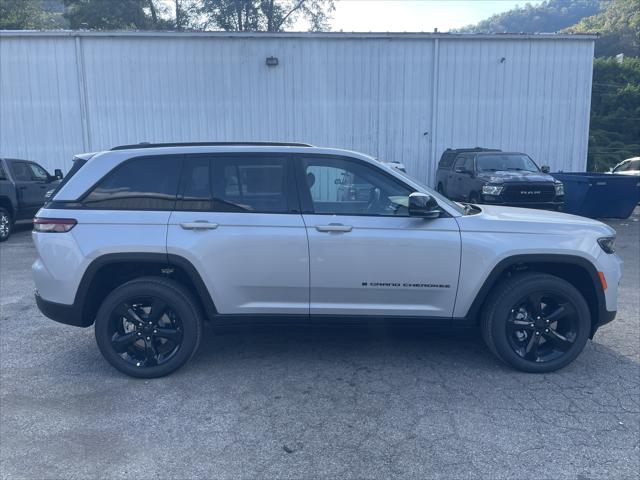 2025 Jeep Grand Cherokee GRAND CHEROKEE ALTITUDE X 4X4 2025 Jeep Grand Cherokee GRAND CHEROKEE ALTITUDE X 4X4