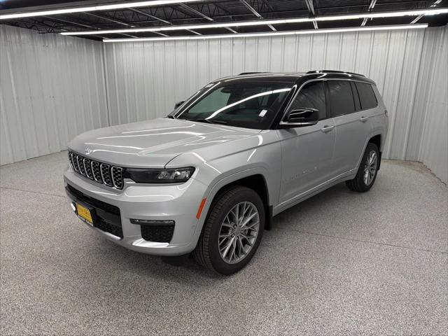 2025 Jeep Grand Cherokee GRAND CHEROKEE L SUMMIT 4X4