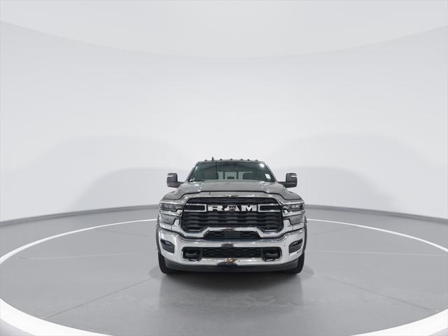 2026 RAM Ram 5500 Chassis Cab RAM 5500 TRADESMAN CHASSIS CREW CAB 4X4 60 CA 2026 RAM Ram 5500 Chassis Cab RAM 5500 TRADESMAN CHASSIS CREW CAB 4X4 60 CA