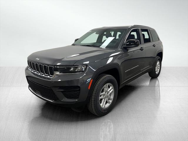 2025 Jeep Grand Cherokee GRAND CHEROKEE LAREDO 4X2