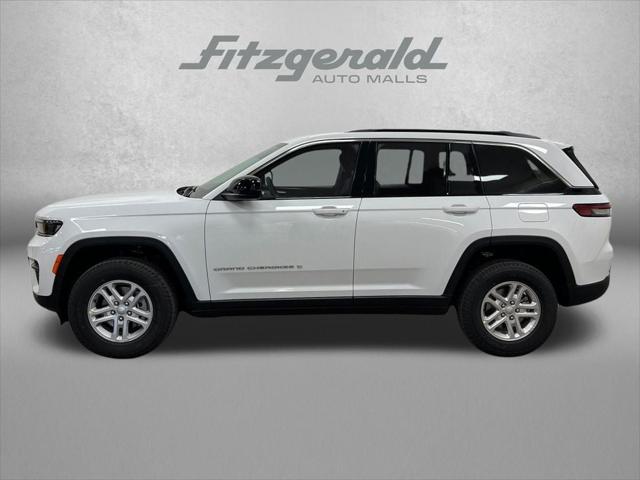 2025 Jeep Grand Cherokee GRAND CHEROKEE LAREDO 4X2