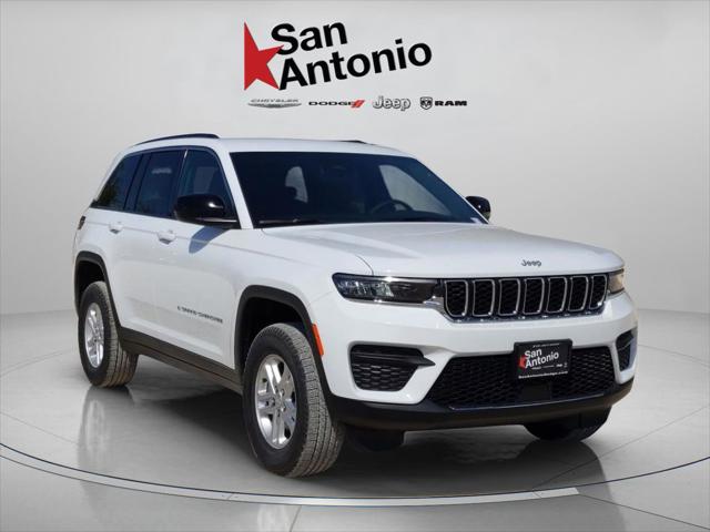 2025 Jeep Grand Cherokee GRAND CHEROKEE LAREDO 4X2