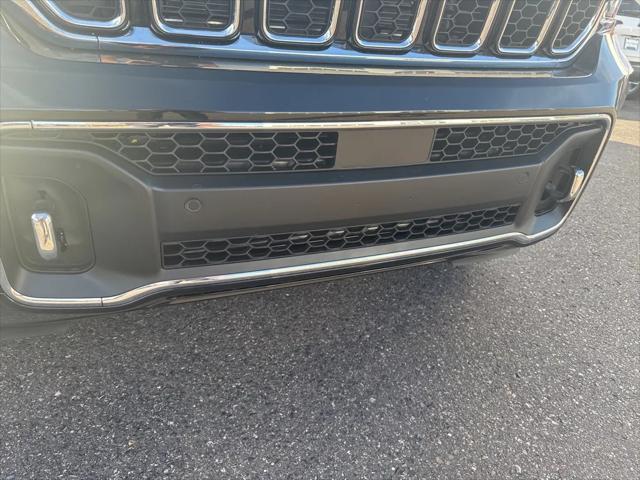 2025 Jeep Grand Cherokee GRAND CHEROKEE OVERLAND 4X4 2025 Jeep Grand Cherokee GRAND CHEROKEE OVERLAND 4X4