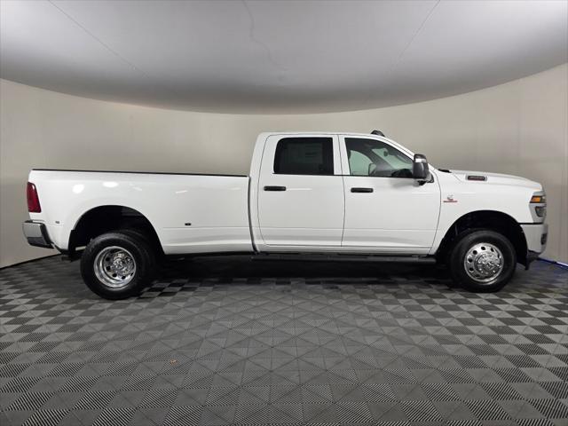 2026 RAM Ram 3500 RAM 3500 TRADESMAN CREW CAB 4X4 8 BOX 2026 RAM Ram 3500 RAM 3500 TRADESMAN CREW CAB 4X4 8 BOX