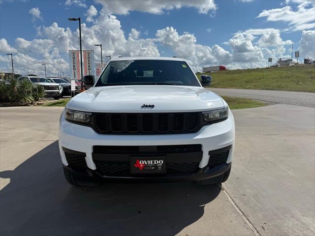 2025 Jeep Grand Cherokee GRAND CHEROKEE L ALTITUDE 4X4