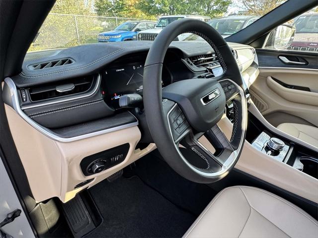 2025 Jeep Grand Cherokee GRAND CHEROKEE LIMITED 4X4 2025 Jeep Grand Cherokee GRAND CHEROKEE LIMITED 4X4