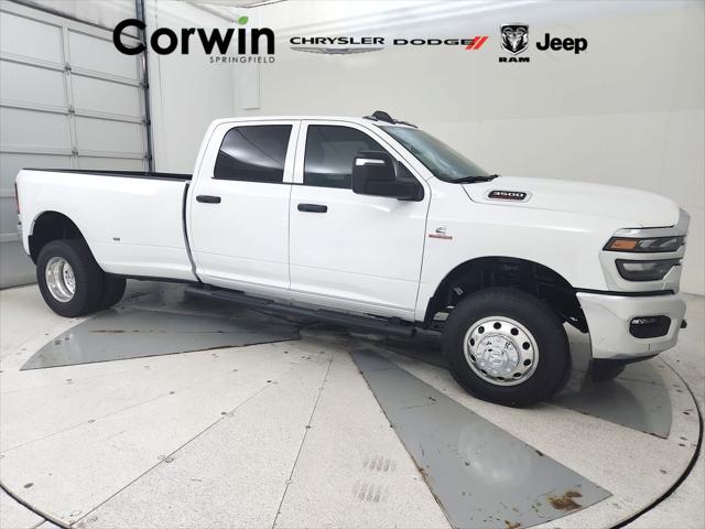 2026 RAM Ram 3500 RAM 3500 TRADESMAN CREW CAB 4X4 8 BOX
