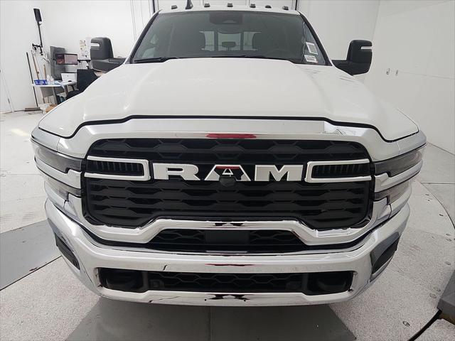 2026 RAM Ram 3500 RAM 3500 TRADESMAN CREW CAB 4X4 8 BOX