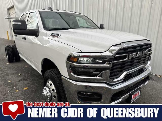 2026 RAM Ram 3500 Chassis Cab RAM 3500 TRADESMAN CREW CAB CHASSIS 4X4 60 CA