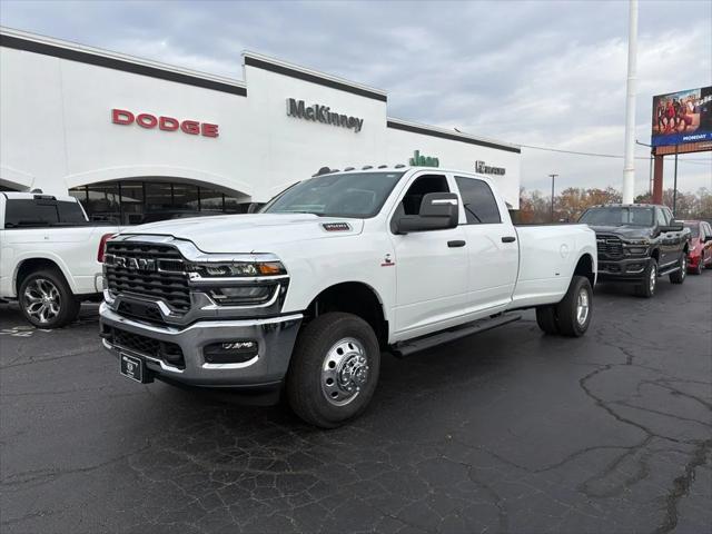 2026 RAM Ram 3500 RAM 3500 TRADESMAN CREW CAB 4X4 8 BOX