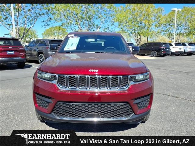 2025 Jeep Grand Cherokee GRAND CHEROKEE LAREDO 4X4