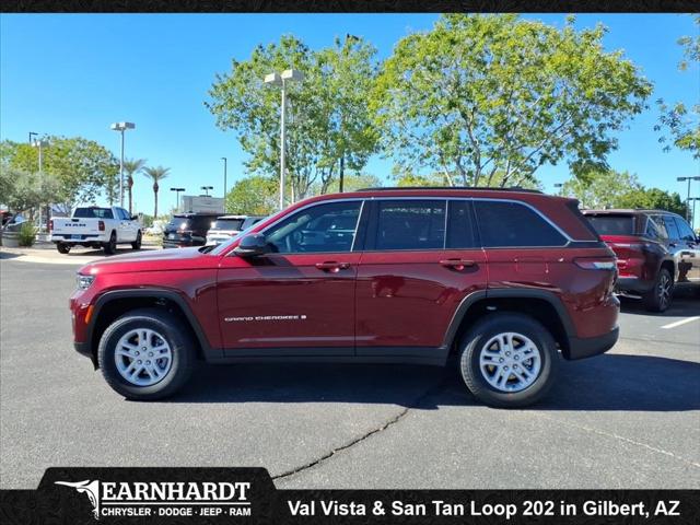 2025 Jeep Grand Cherokee GRAND CHEROKEE LAREDO 4X4